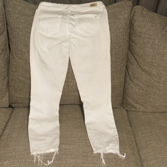 PAIGE WMN’s Dice White VERDUGO Crop Destructed Bottoms Size 26 - Picture 14 of 16